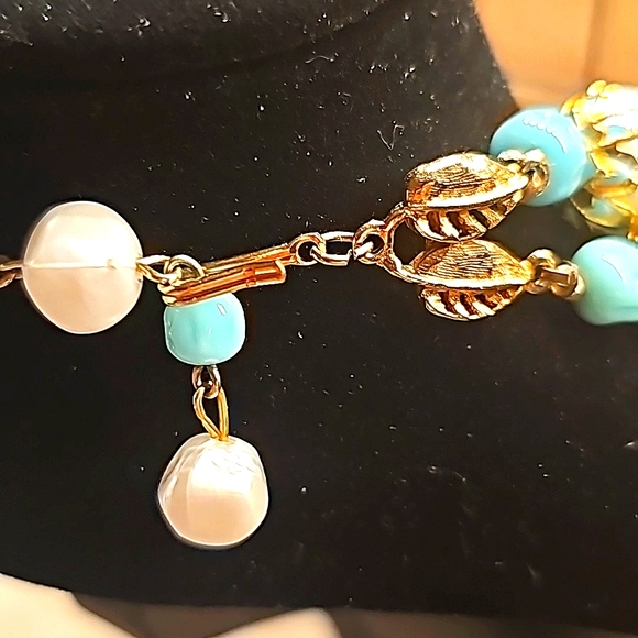 Vintage Deauville Blue Gold & Pearlized Double Layered Necklace 📿 - Picture 3 of 5